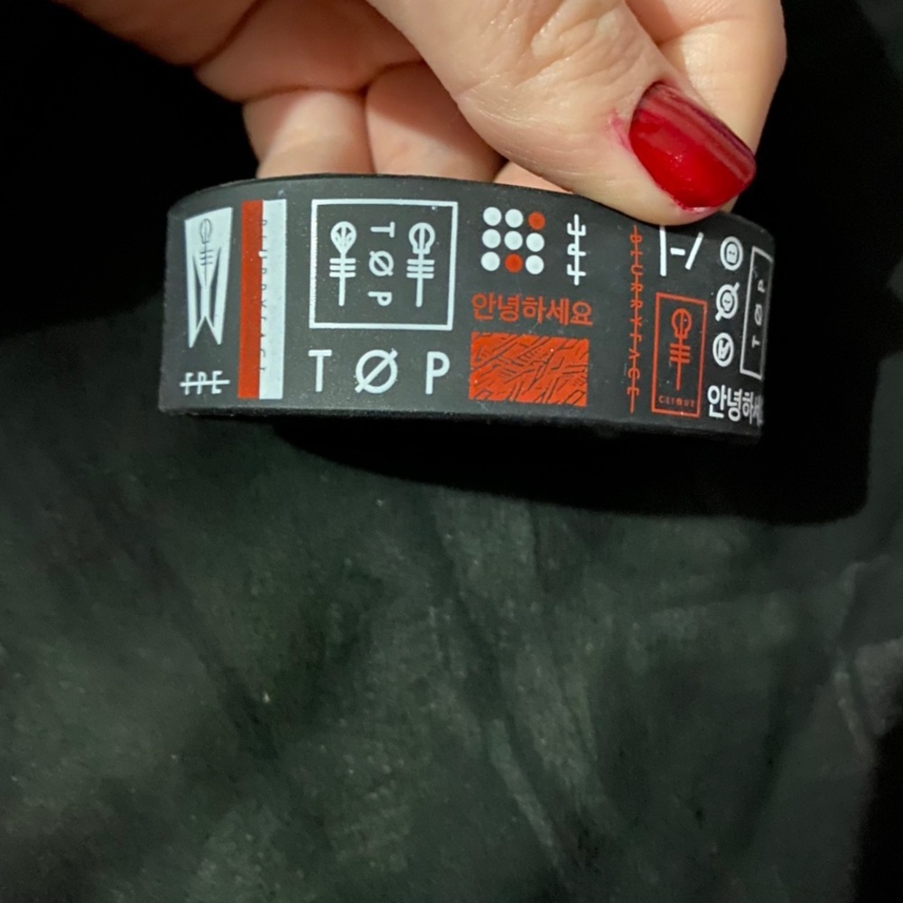 2rubber band bracelet bundle